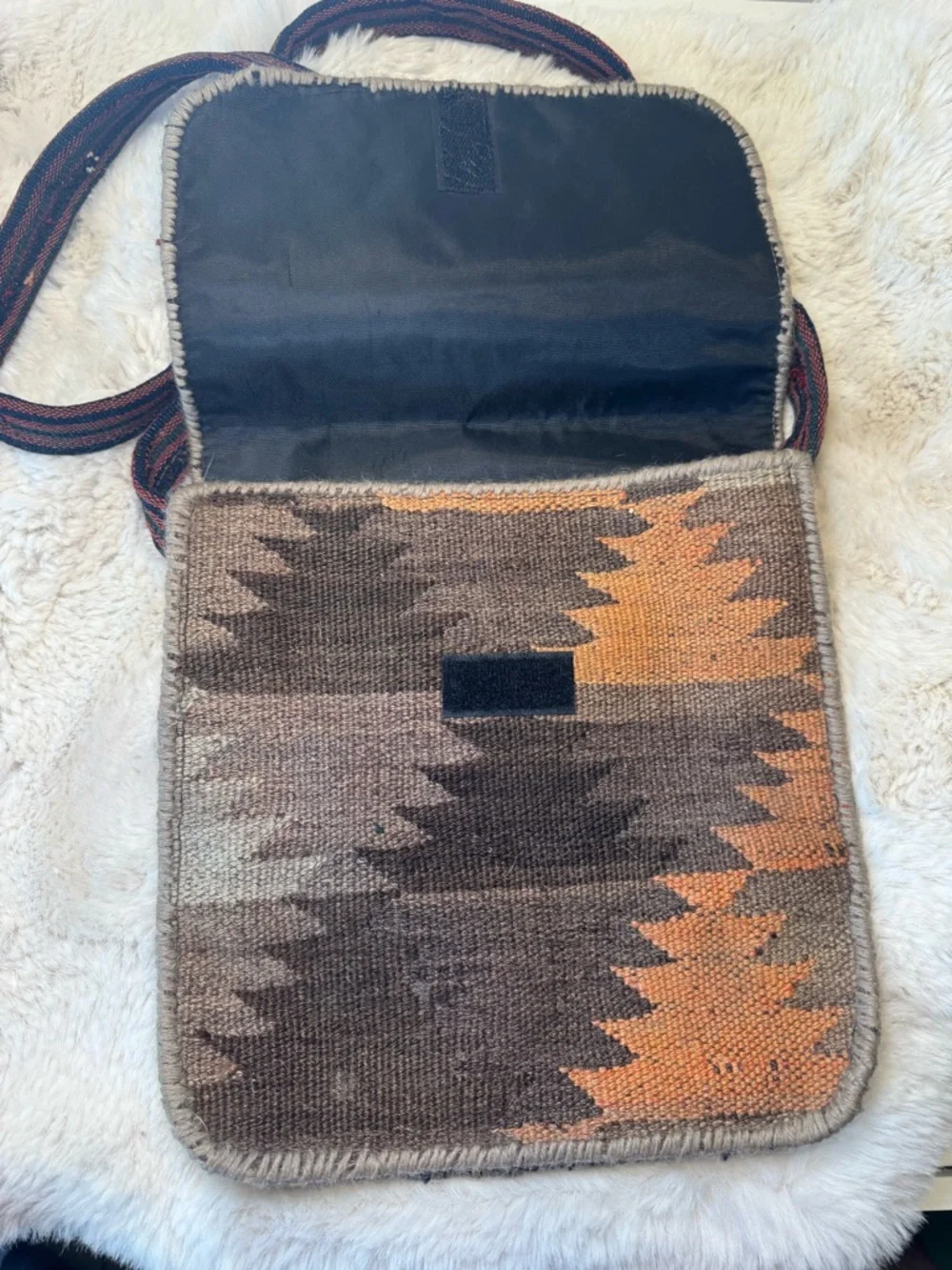Vintage bohemian southwestern wool crossbody woven bag festival hippy Aztec boho